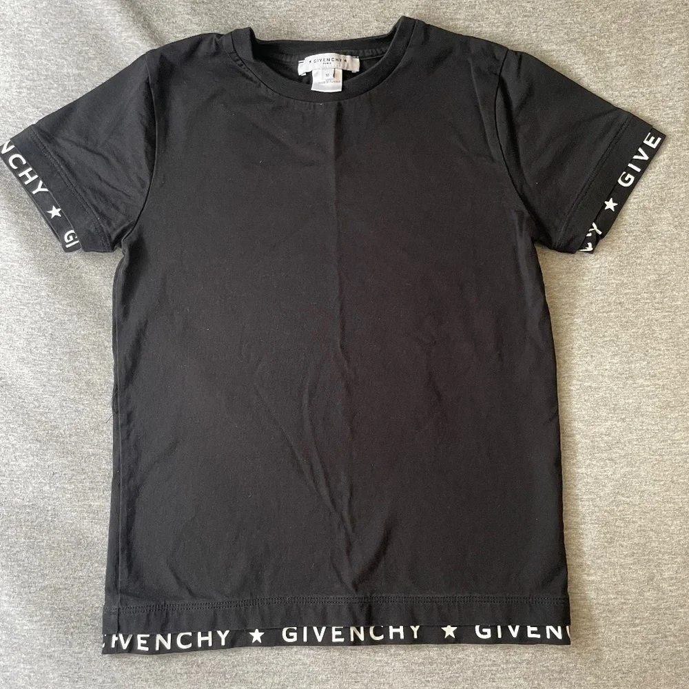 Boys Black Givenchy T-shirt - Picture 1 of 1